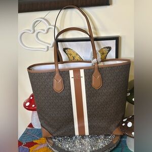 NWT - Michael Kors Eva Large Signature Logo Stripe Tote. Retail $498.00